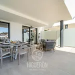 Higueronrentals Sea Breeze Apartmán *