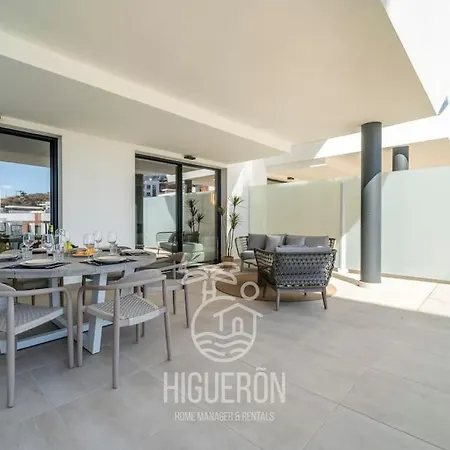 Higueronrentals Sea Breeze דירה *