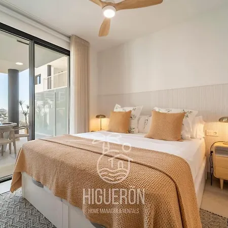 Higueronrentals Sea Breeze דירה