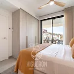 Higueronrentals Sea Breeze Apartman